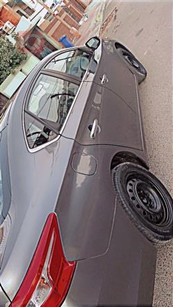 نیسان سێنترا